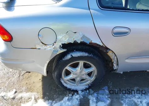 2001 Oldsmobile Alero Gl1 z USA, uszkodzony, nr VIN 1G3NL52T51C271153